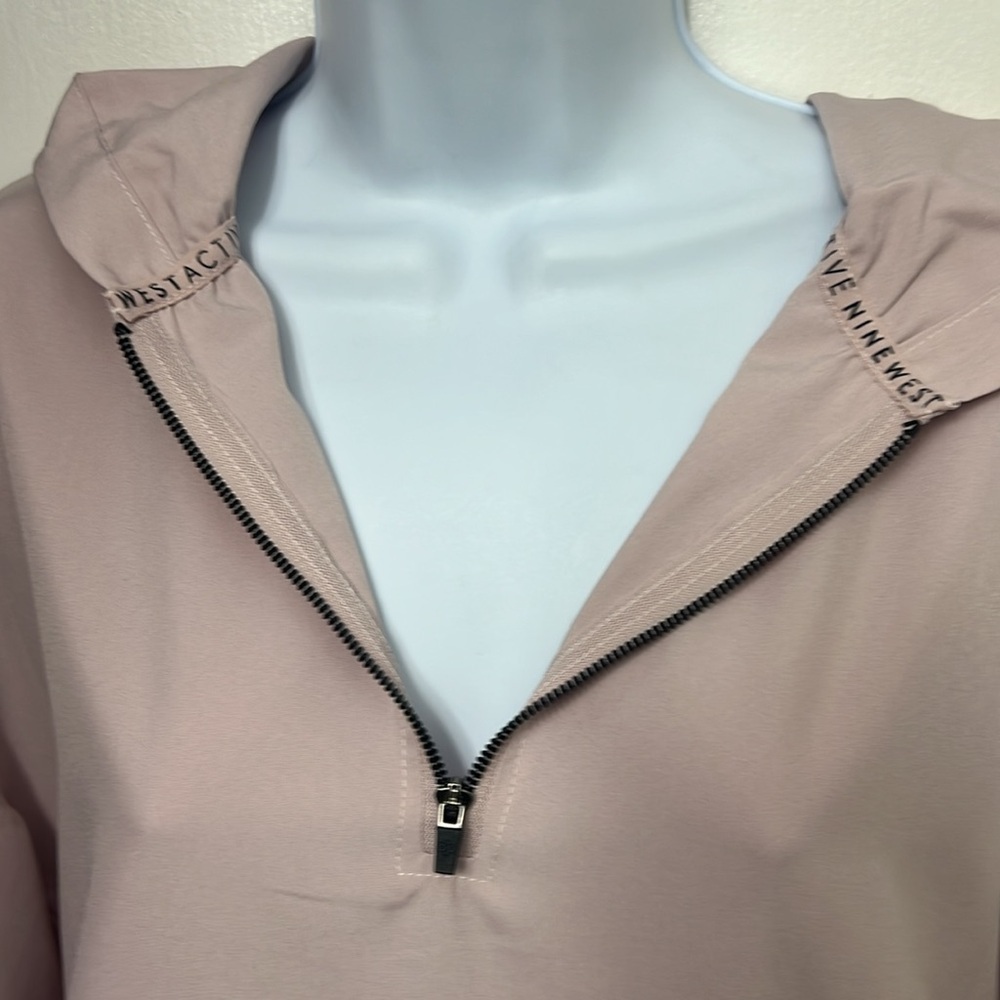 30. Nine West Active Quarter Zip Pullover Wind Breaker, Pink, Size Med. Like New - Picture 7 of 8